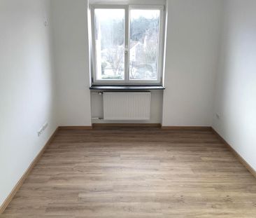 Neu renovierte 3-Zimmer-Wohnung mit Balkon -für höchstens 3 Personen- - Photo 1