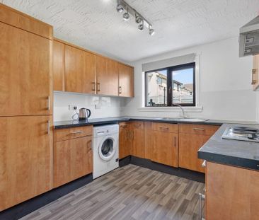 3 bedroom end of terrace house to rent - Photo 5