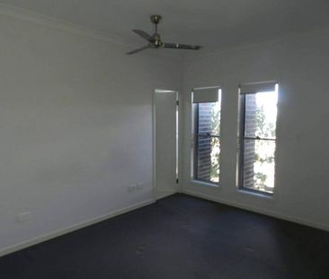 Beautiful Spacious and Well presented - Photo 6