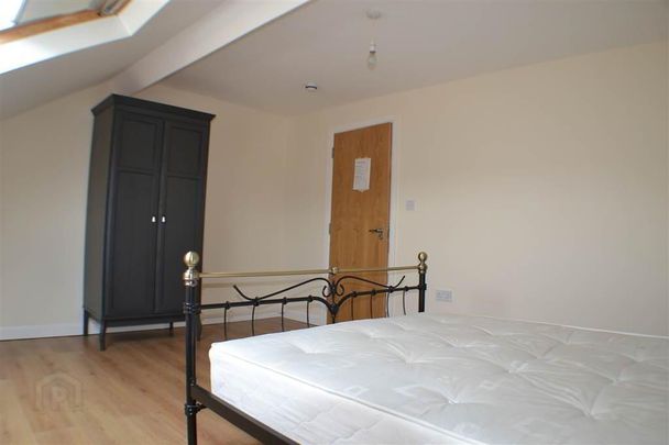 6 Fitzroy Avenue, Belfast, BT7 1HX - Photo 1