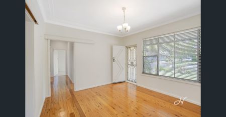 WELL MAINTAINED 3 BEDROOM HOME IN BERESFIELD! - Photo 5