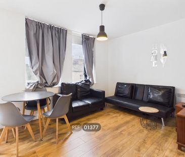 1 bedroom apartment to rent - Photo 2