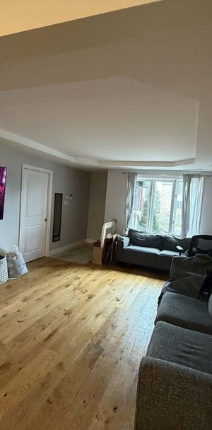 Logement 7 1/2 - Photo 1