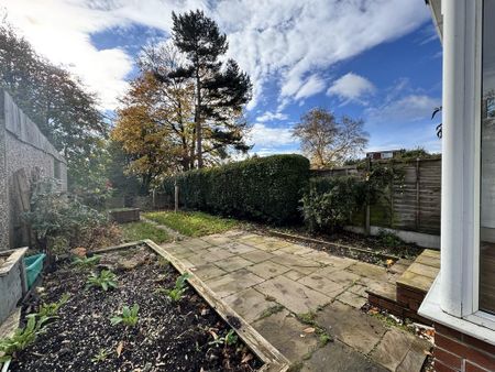 3 bedroom semi-detached house to rent - Photo 3