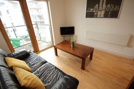 2 bedroom apartment to rent - Photo 4