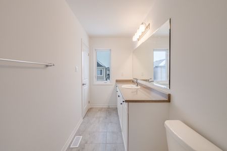 For Lease - 64 Histand Trail, Kitchener, Ontario - Photo 3