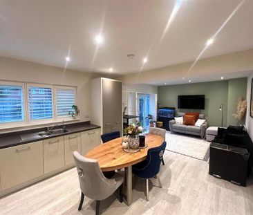 3 bedroom detached house to rent - Photo 4