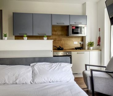 Studio to rent - Photo 2