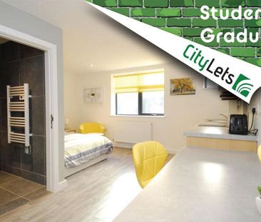 Studio to rent - Photo 2