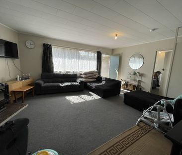 2/144A Shirley Road, Papatoetoe, Auckland - Photo 1