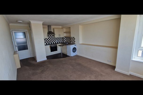 1 Bed Flat, Dorset Court, BN3 - Photo 1