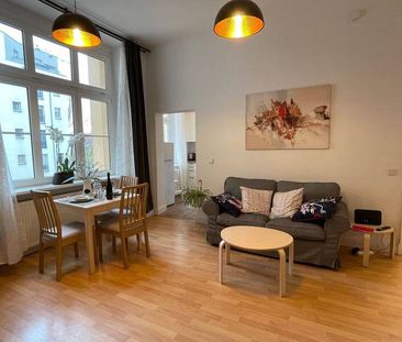 Beautiful bright 2 room apartment, long term, near Prenzlauer Berg - Photo 1