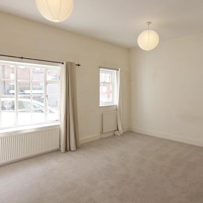 2 bedroom maisonette to rent - Photo 1