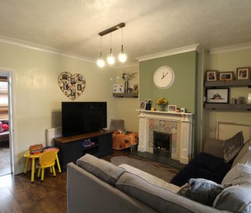 3 bedroom terraced house to rent - Photo 2