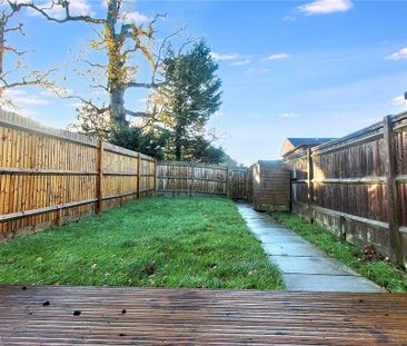 3 bedroom semi-detached house to rent - Photo 6