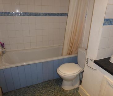 4 bedroom house share to rent - Photo 4