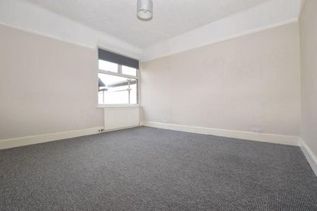 3 bedroom maisonette to rent - Photo 4