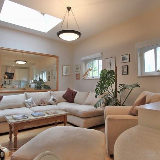 3 bedroom townhouse to rent - Photo 1