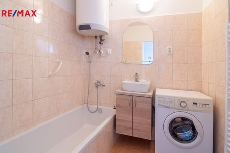 Pronájem bytu 2+1 v osobním vlastnictví 57 m², Břeclav - Fotografie 4