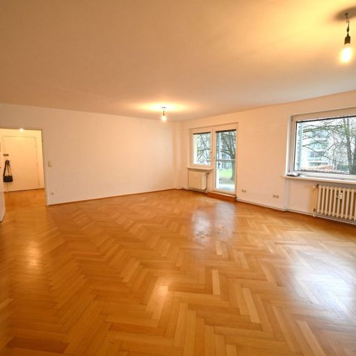 Gepflegte Wohnung mit Wohlfühlcharakter in ruhiger Lage am Bindermichl - Photo 1