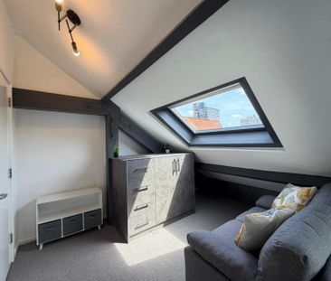 Penthouse Professional Apartment - York Street, Leicester - Photo 2