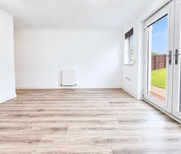 2 bedroom terraced house to rent - Photo 2