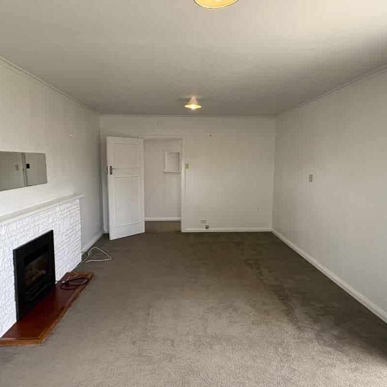 3 Bedroom, 1 Bathroom House. - Photo 1