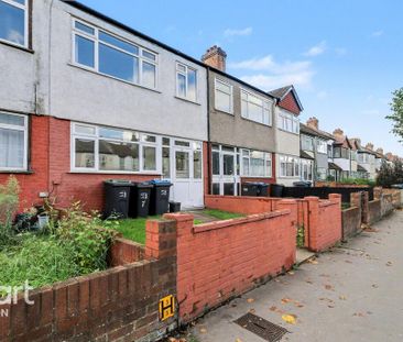 3 bedroom terraced house to rent - Photo 3