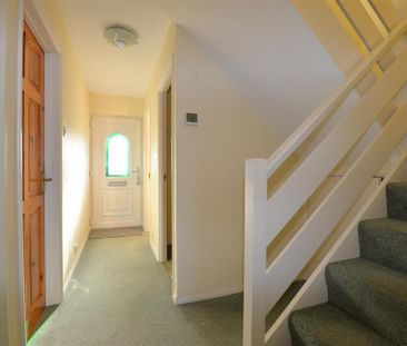 3 bedroom terraced house to rent - Photo 3