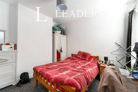 5 bedroom terraced house to rent - Photo 3