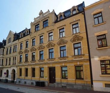 Gemütliche DG-Wohnung mit modernem Tageslichtbad und Balkon - Foto 1