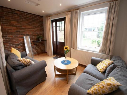 4 bedroom house to rent - Photo 1