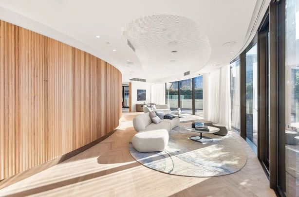 First Home for Luxury and Fashion Icon I Exclusive Amenities and Services - Photo 1