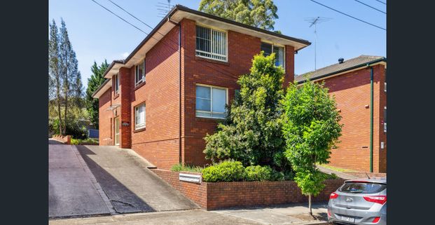 Two-bedroom apartment near park / easy CBD commute - Photo 1