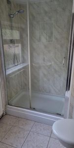 Room For Rent Meadow Street, Pontypridd - Photo 4