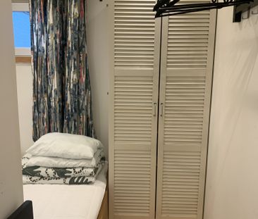 Sparvhöksvägen, Tumba - Photo 1