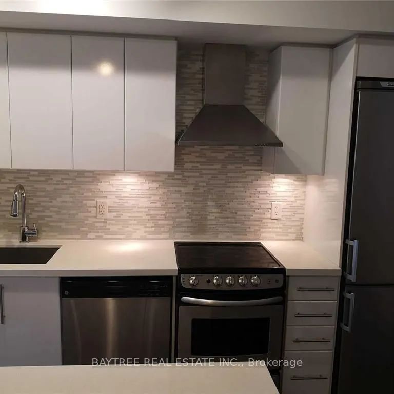 58 Orchard View Boulevard #1205 - Photo 1