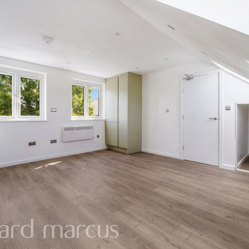 Hounslow Road - Photo 1