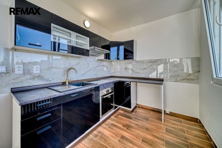Pronájem bytu 3+1 v osobním vlastnictví 72 m², Kolín - Photo 5
