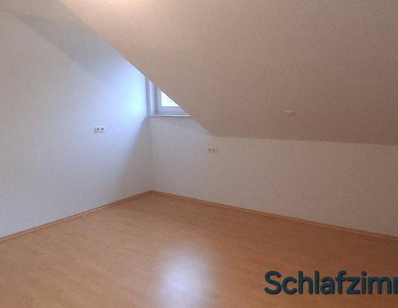 Helle 3-Zimmer DG Wohnung - Foto 1