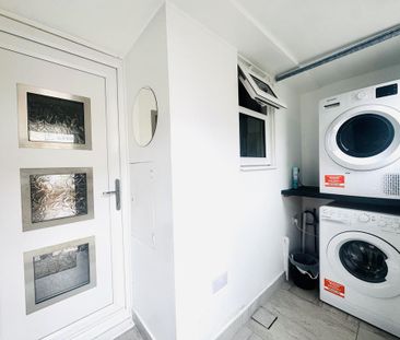 3 bedroom terraced house to rent - Photo 5