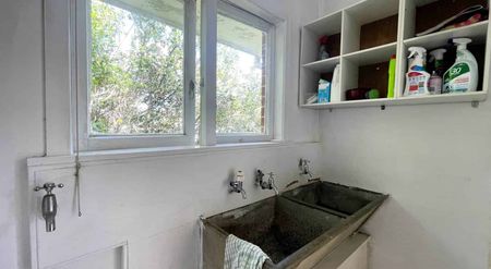 Bright Family house In Central Location - Photo 5