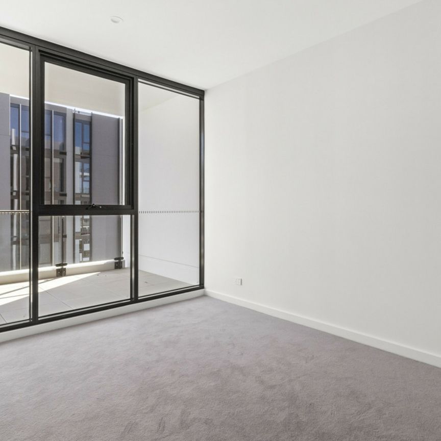 Living At The Griffin - Photo 1