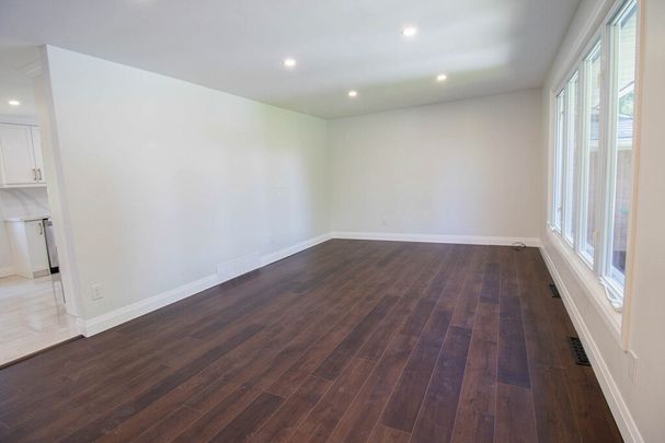 5-Bedroom House with Full In-Law Suite – St. Catharines! - Photo 1