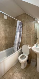 5 bedroom flat share to rent - Photo 4