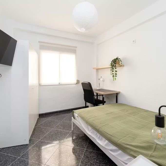 Calle Mirarosas, Málaga, Andalusia 29011 - Photo 1