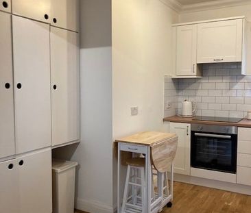 1 Bed Flat, Upper Rock Gardens, BN2 - Photo 6