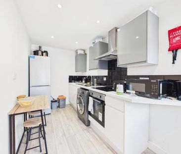 1 bedroom flat to rent - Photo 5