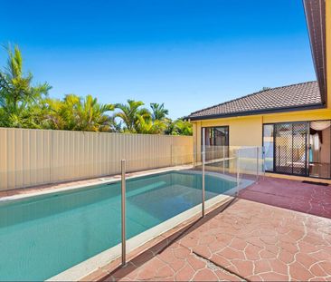 Spacious Family Home with Pool & Separate Living Option - Photo 1