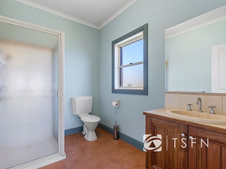 10 Chelsea Blvd, Strathdale - Photo 3